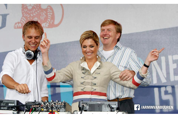 302987_10151438055333843_295924411_n