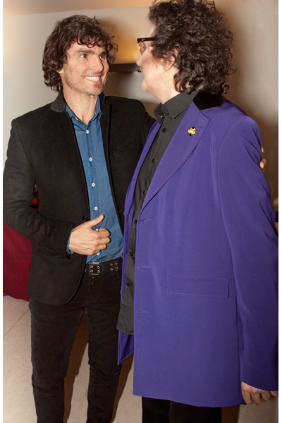 Nico-y-Charly-por-salir-a-escena-en-el-teatro-Colon-copia