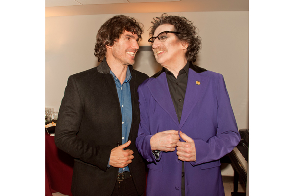 big nico-Cuño-de-Key-Biscayne-y-Charly-Garcia-antes-del-Show-en-el-Colon-copia