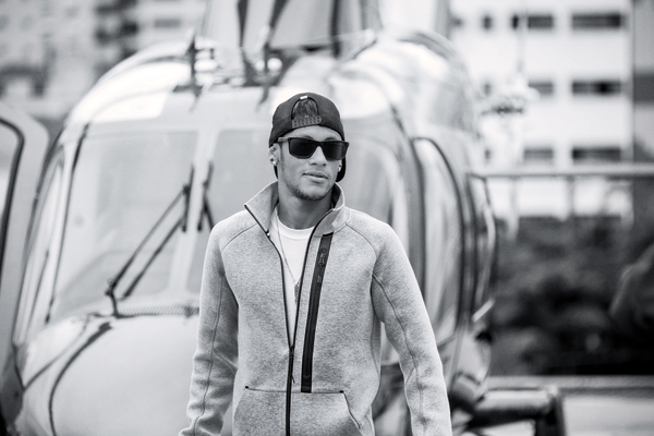 FaHo13_NSW_Neymar_N98_Primary01_RGB