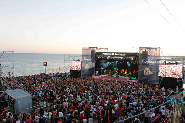 12397558673_a13cf651c9_b