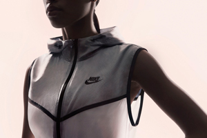 Su14_NSW_Tech_Pack_Hyperfuse_Vest_W_A_02_29270