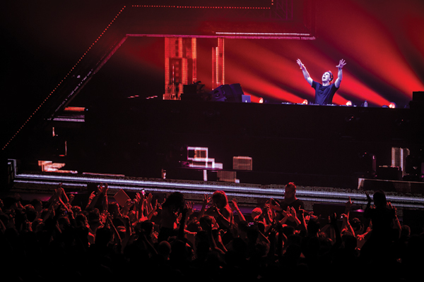 bigREVEALED_2014_1016_210151-8099_MVDA