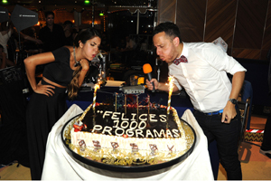 Shumi-Gauto-y-Nico-Artusi-festejo-Su-atención-por-favor-(1)