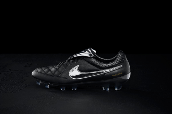 Sp15_FB_WE_TIEMPO_LEGEND_TOTTI_side_profile_38123