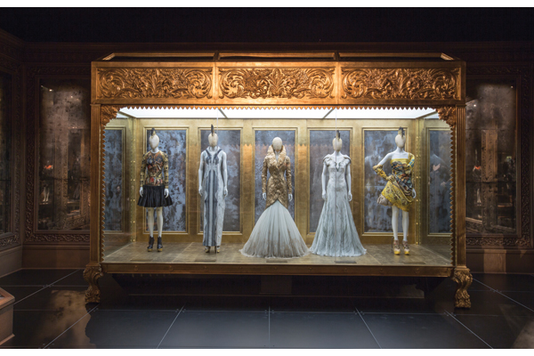 3._Installation_view_of_Romantic_Gothic_gallery_Alexander_McQueen_Savage_Beauty_at_the_VA_c_Victoria_and_Albert_Museum_London