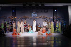 Desfile-DOT-de-Laurencio-Adot-ss16-en-Designers-BA-presentado-por-HSBC-(105)