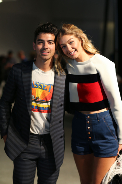 webinstance_Joe-Jonas-and-Gigi-Hadid-2