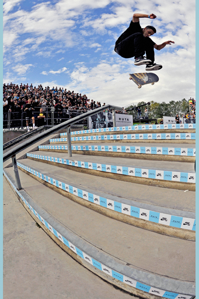 PaulRodriguez.NollieFlip