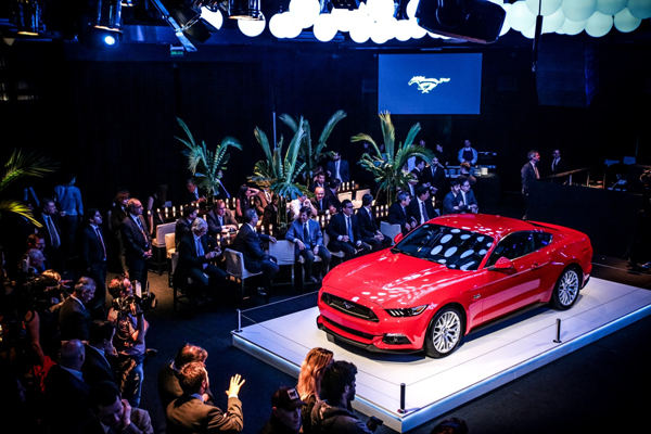 ford-argentina-inaugur%ef%bf%bd-el-mustang-hall-3