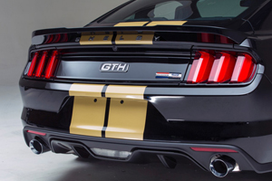 ford-lanza-edicion-especial-por-los-50-an%cc%83os-del-mustang-shelby-gt-2