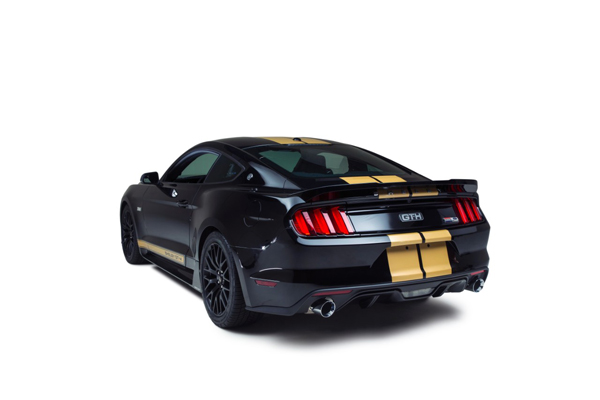 ford-lanza-edicion-especial-por-los-50-an%cc%83os-del-mustang-shelby-gt-4