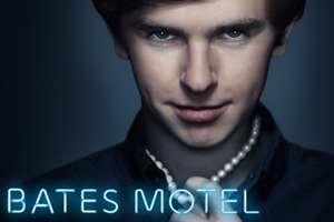 minbatesmotel_s4_freddie